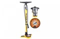 Насос напольный ручной Р32В-07 Stels стальной с манометром желтый 53768